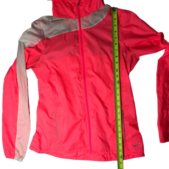 BROOKS Running Pink Hoodie Hooded Jacket Windbreaker.  Bright Neon Pink. Size M - Picture 10 of 14